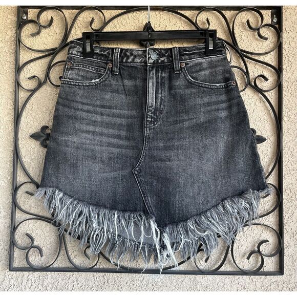We The Free Bailey Black Denim Frayed Hem Skirt - Size 26 - Picture 3 of 10